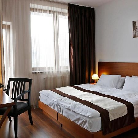 Hotel Club-2100 グダウリ エクステリア 写真