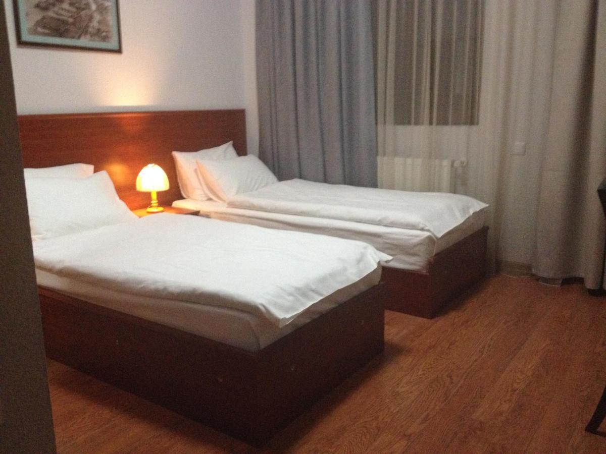 Hotel Club-2100 グダウリ エクステリア 写真