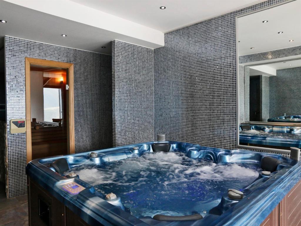 Hotel Club-2100 グダウリ エクステリア 写真