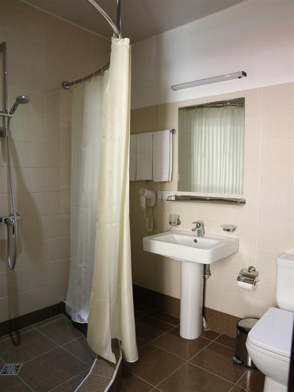 Hotel Club-2100 グダウリ 部屋 写真